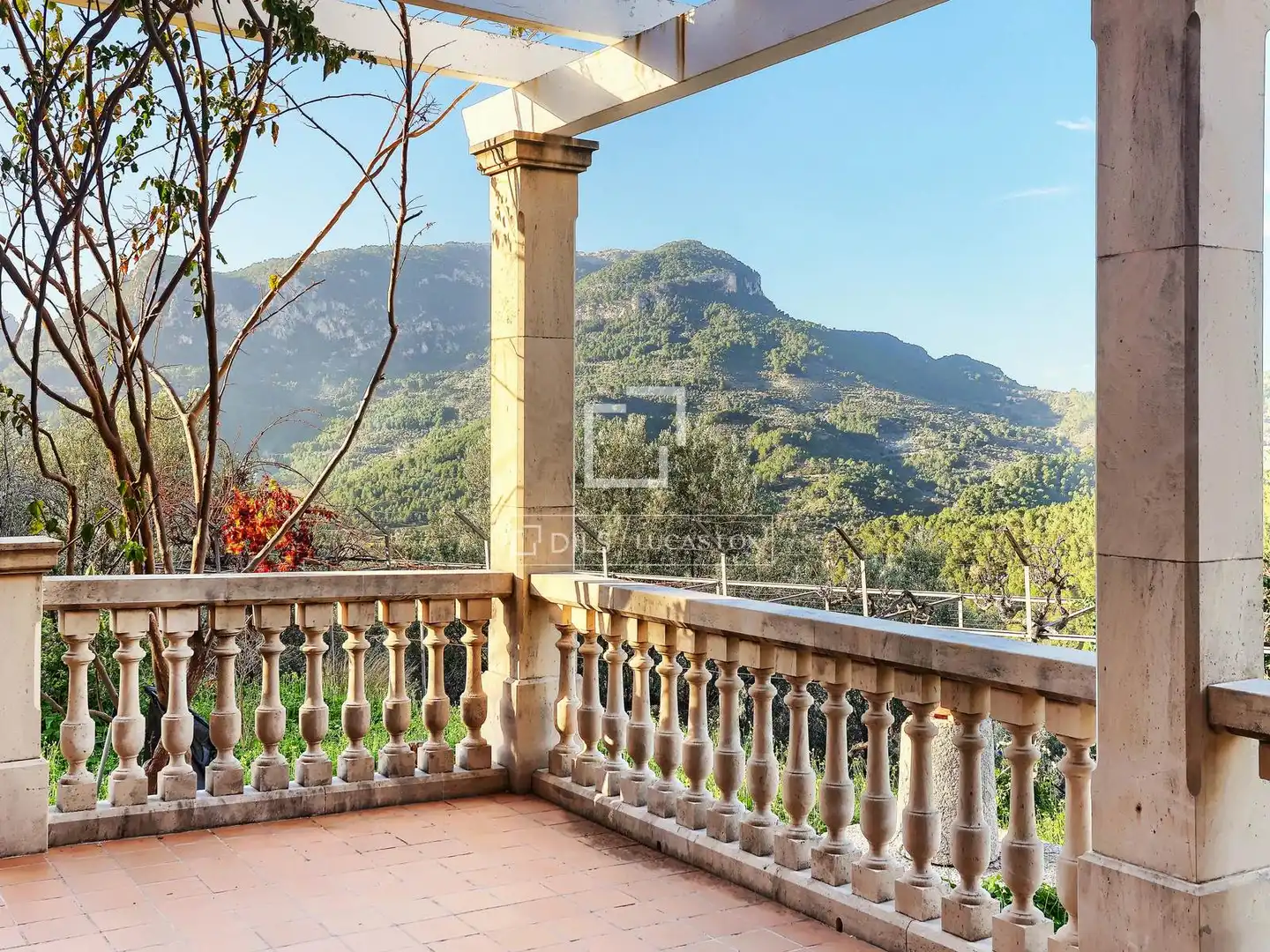 Casa rústica con jardín en venta en Sóller