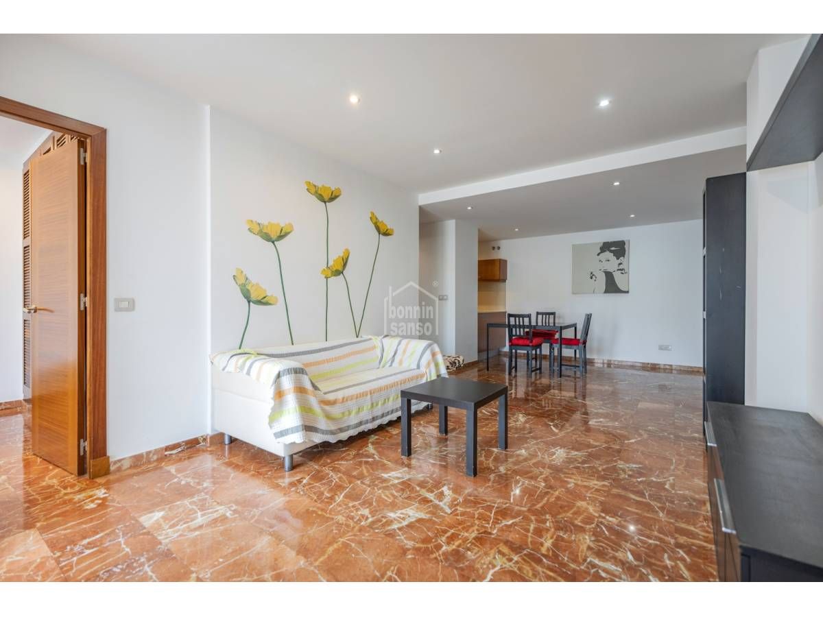 Sala d'estar de Apartament en venda en Ciutadella de Menorca amb Terrassa i Moblat