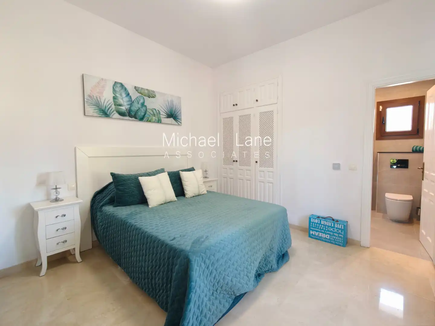 Bedroom of Houses for sale in Sotogrande  with Air Conditioner, Heating and Private garden