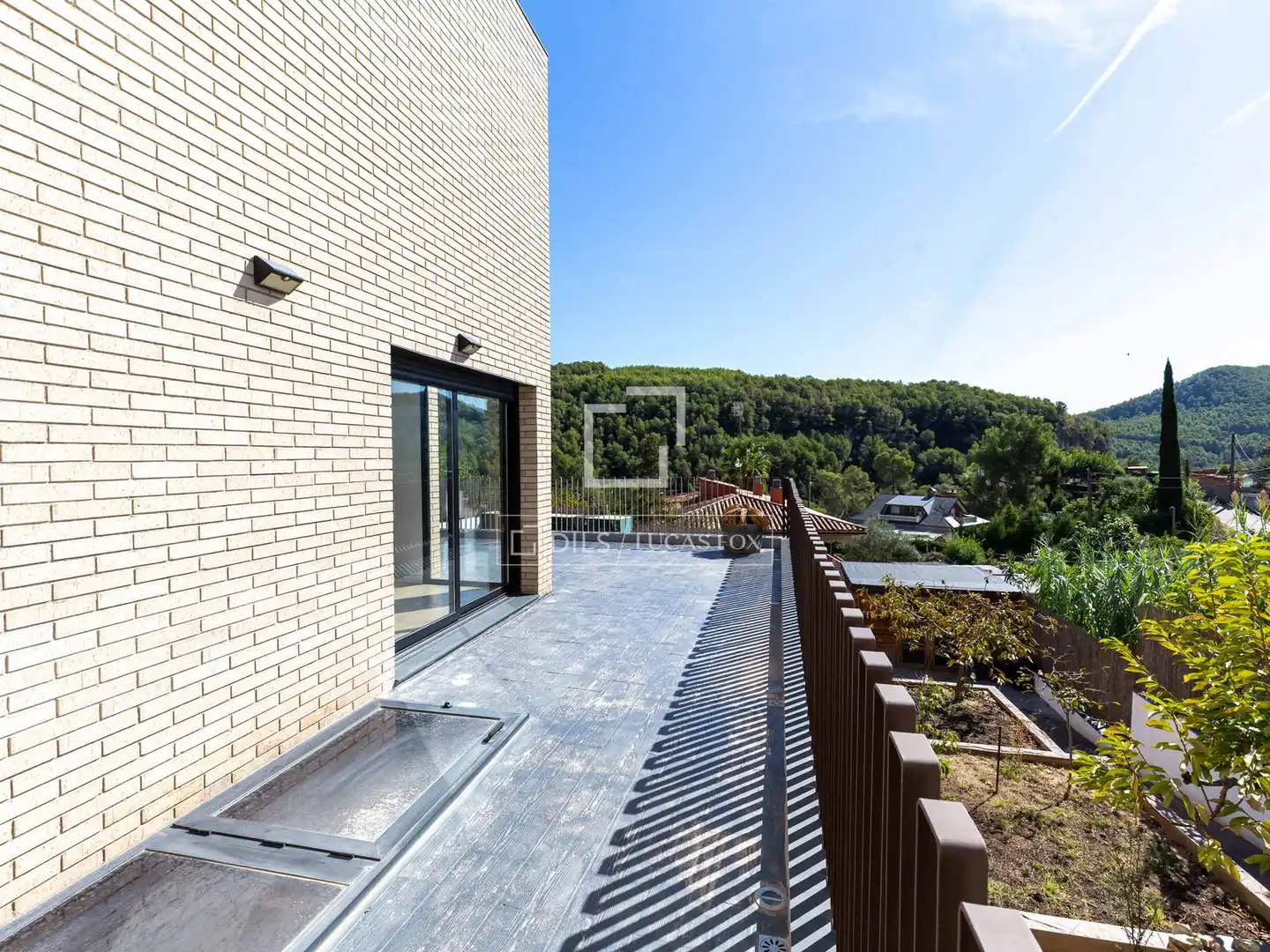Terrassa de Casa o xalet en venda en Vallirana, Barcelona