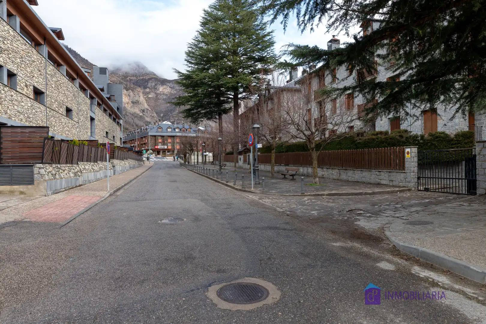 Vista exterior de Garatge en venda en Benasque