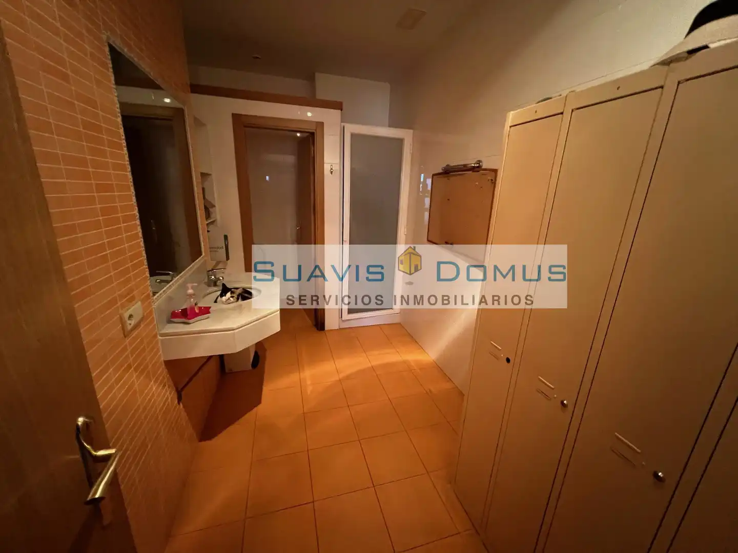 Baño de Edificio en venta en Coreses con Alarma