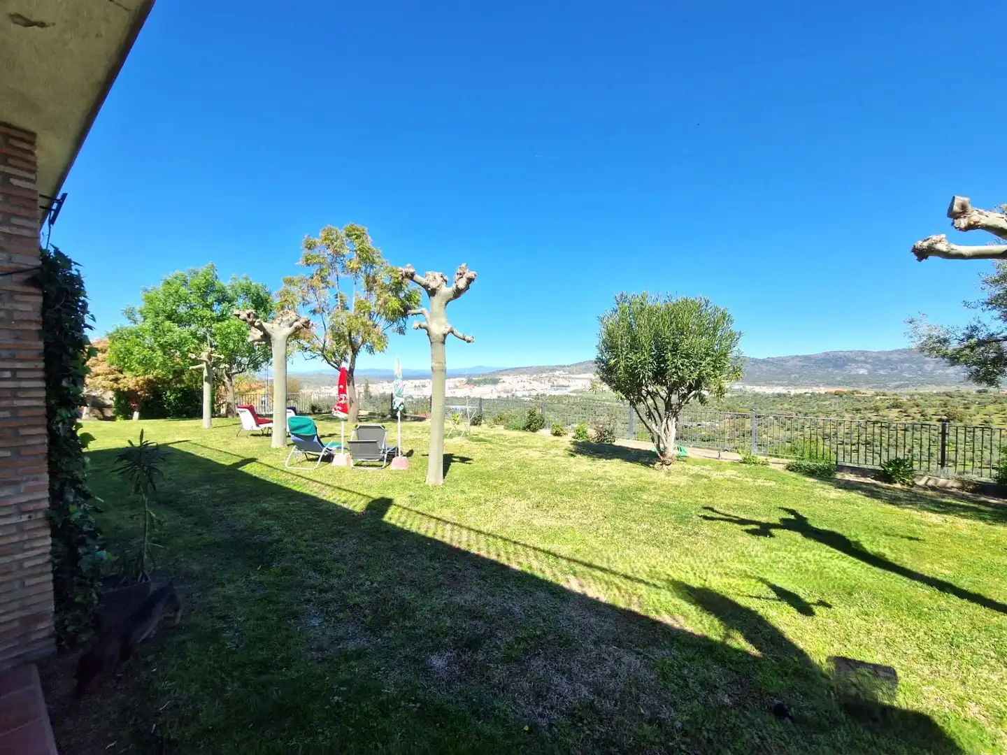Garden of Houses for sale in Plasencia  with Air Conditioner, Private garden and Terrace