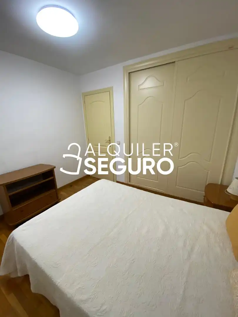 Schlafzimmer von Wohnung zur Miete in Guadalajara mit Klimaanlage, Heizung und Terrasse