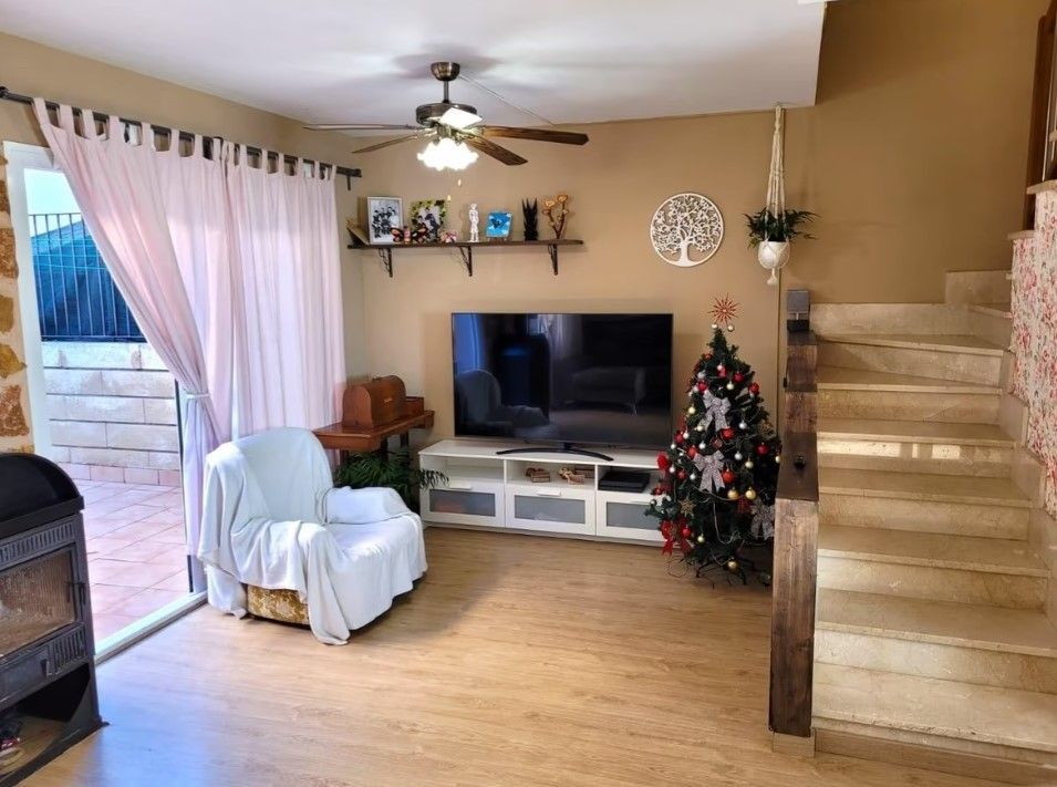 Sala de estar de Casa adosada en venta en Vilafranca de Bonany con Aire acondicionado y Terraza