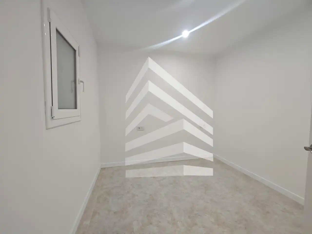 Flat for sale in Terrassa  with Parquet flooring, Storage room and Alarm