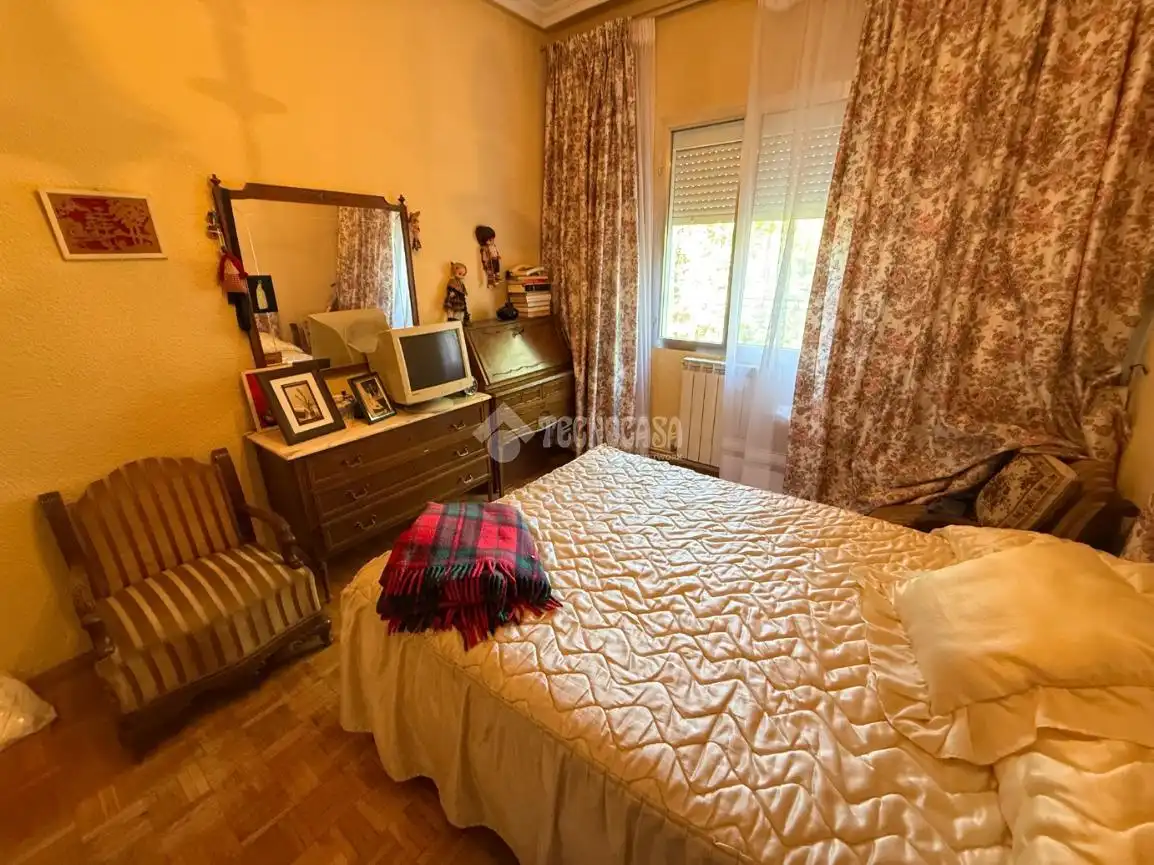 Habitación de Piso en venta en Talavera de la Reina con Aire acondicionado, Calefacción y Amueblado