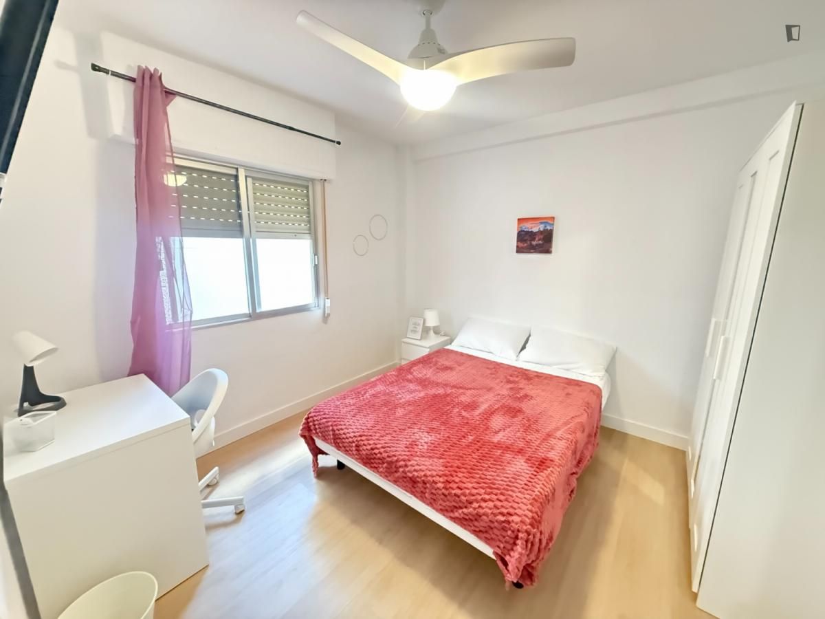 Dormitori de Apartament per a compartir en San Vicente del Raspeig / Sant Vicent del Raspeig amb Moblat, Forn i Rentadora