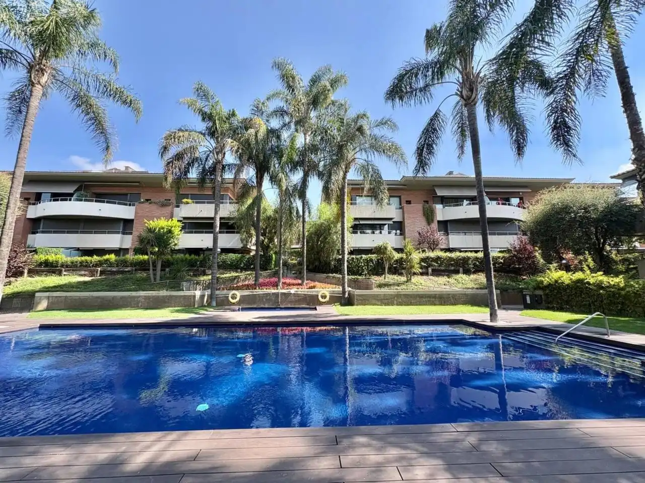 Piscina de Piso de alquiler en Sant Cugat del Vallès con Aire acondicionado, Calefacción y Terraza