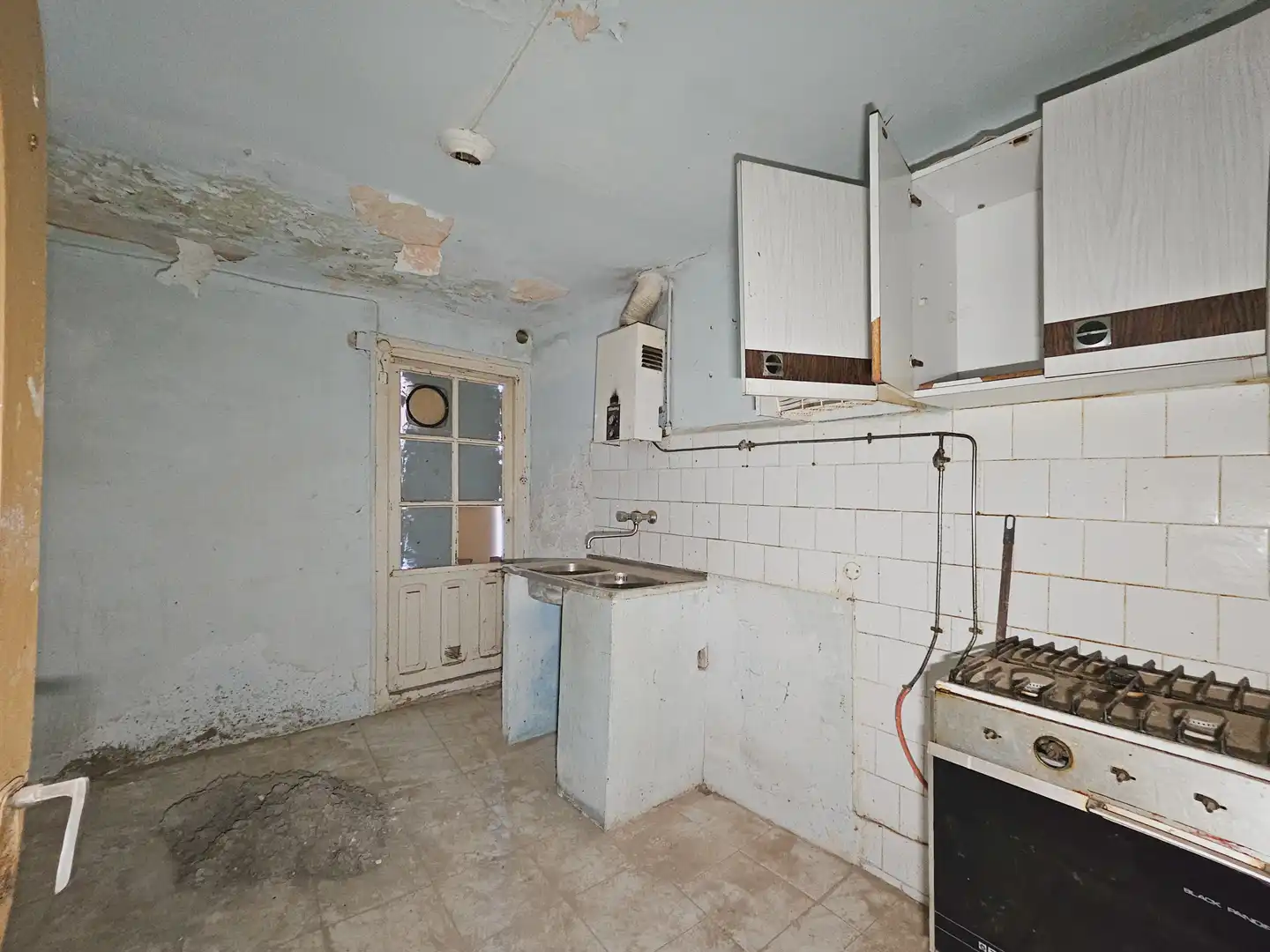 Kitchen of Houses for sale in Brea de Aragón  with Balcony