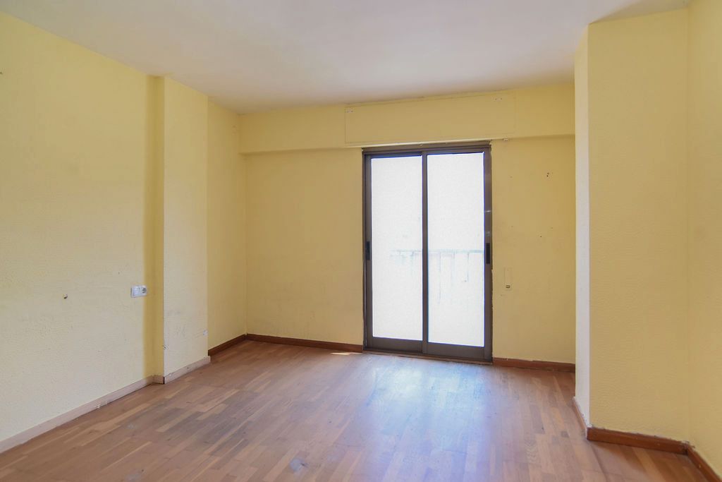 Habitación de Piso en venta en Badalona