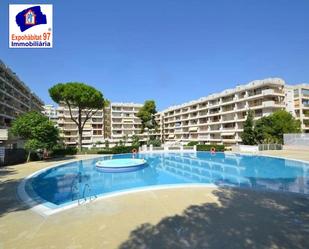 Piscina de Apartament en venda en Salou amb Aire condicionat, Calefacció i Jardí privat