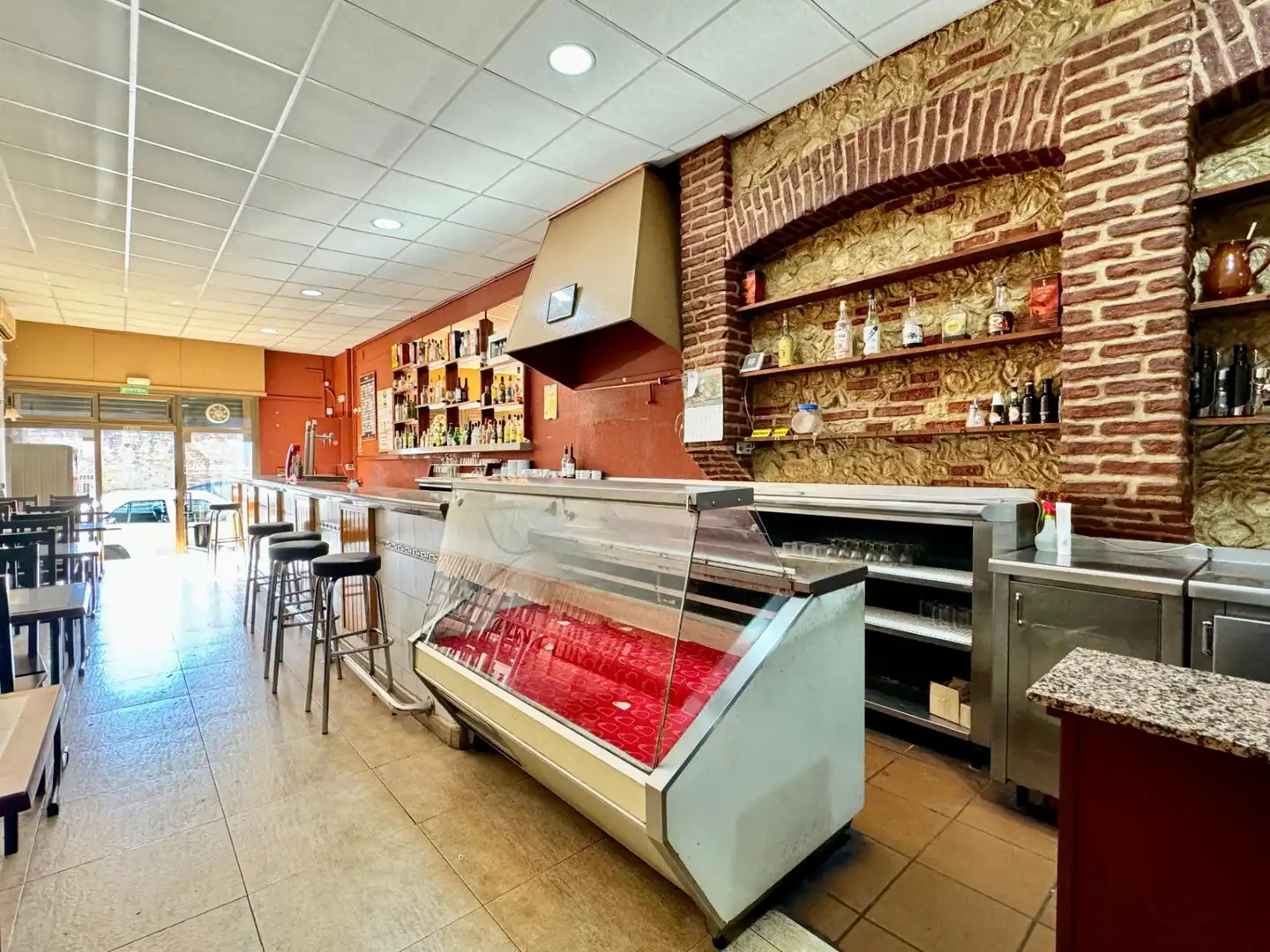 Local en venta en MORATIN DE, Hostafrancs