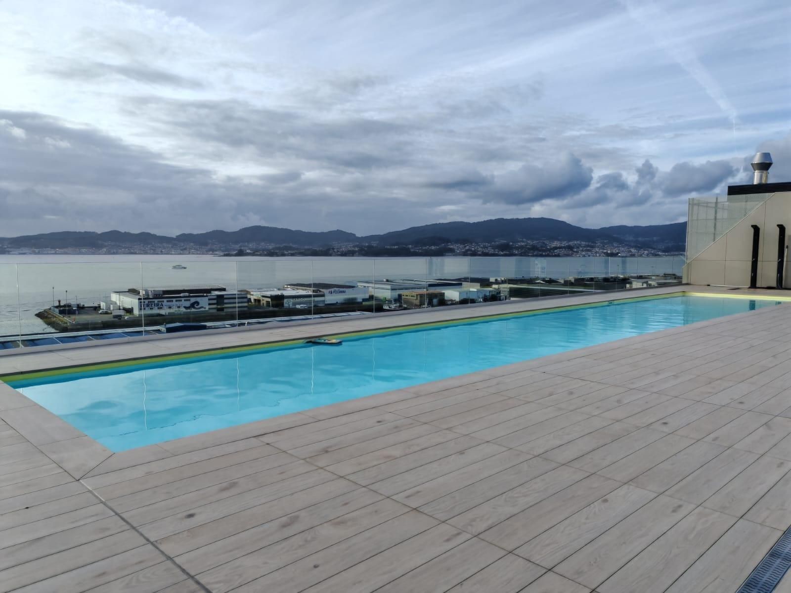 Swimming pool of Flat to rent in Vigo   with Community pool