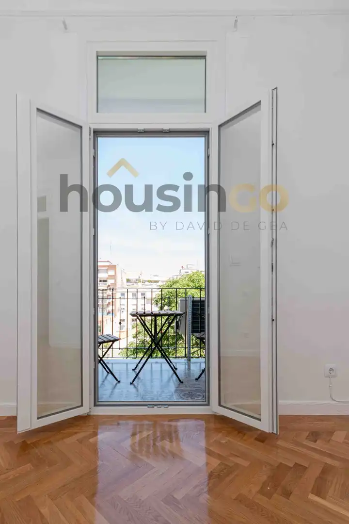 Vista exterior de Pis de lloguer en Madrid amb Aire condicionat, Calefacció i Terrassa