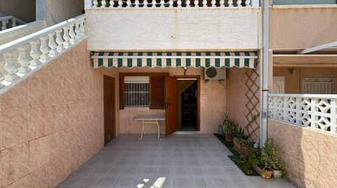 Foto 3 de Casa o chalet en venta en Calle Urbano Arregui, 27, Playa de los Náufragos, Torrevieja