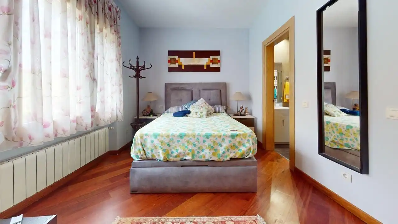 Bedroom of Houses for sale in Ciudalcampo  with Air Conditioner, Heating and Private garden