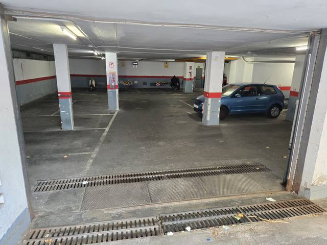Garaje en Venta en Carrer d'Enric Prat de la Riba, 333 en Centre