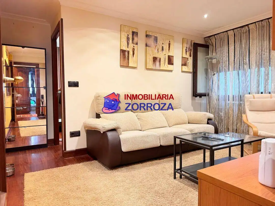 Sala de estar de Piso en venta en Bilbao  con Calefacción y Amueblado