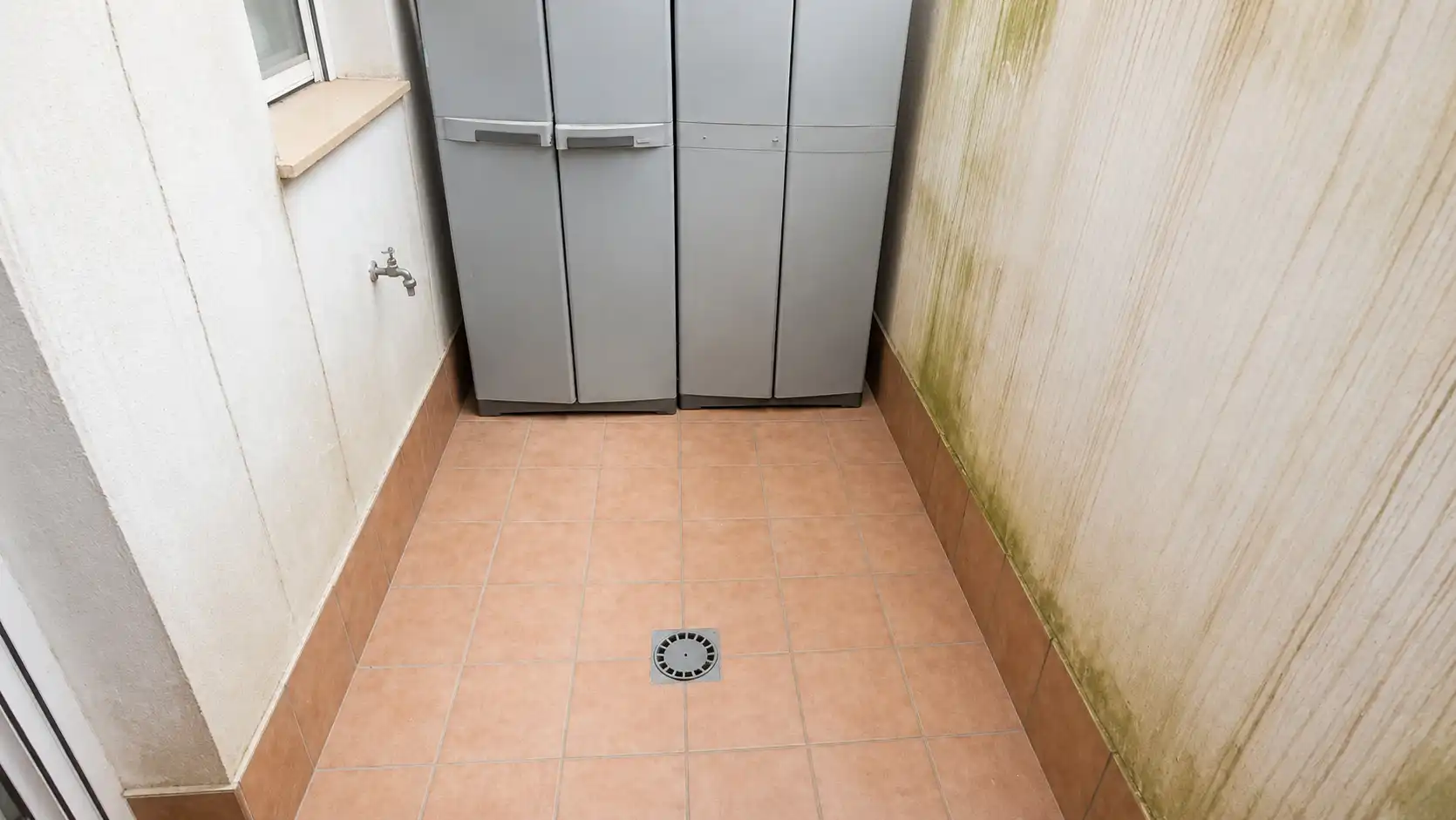 Casa adosada en venta en Lora del Río con Aire acondicionado, Terraza y Trastero