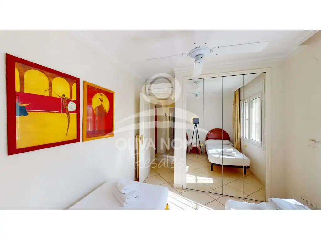 Casa amb piscina en venda a Calle Brueghell, imagen 29