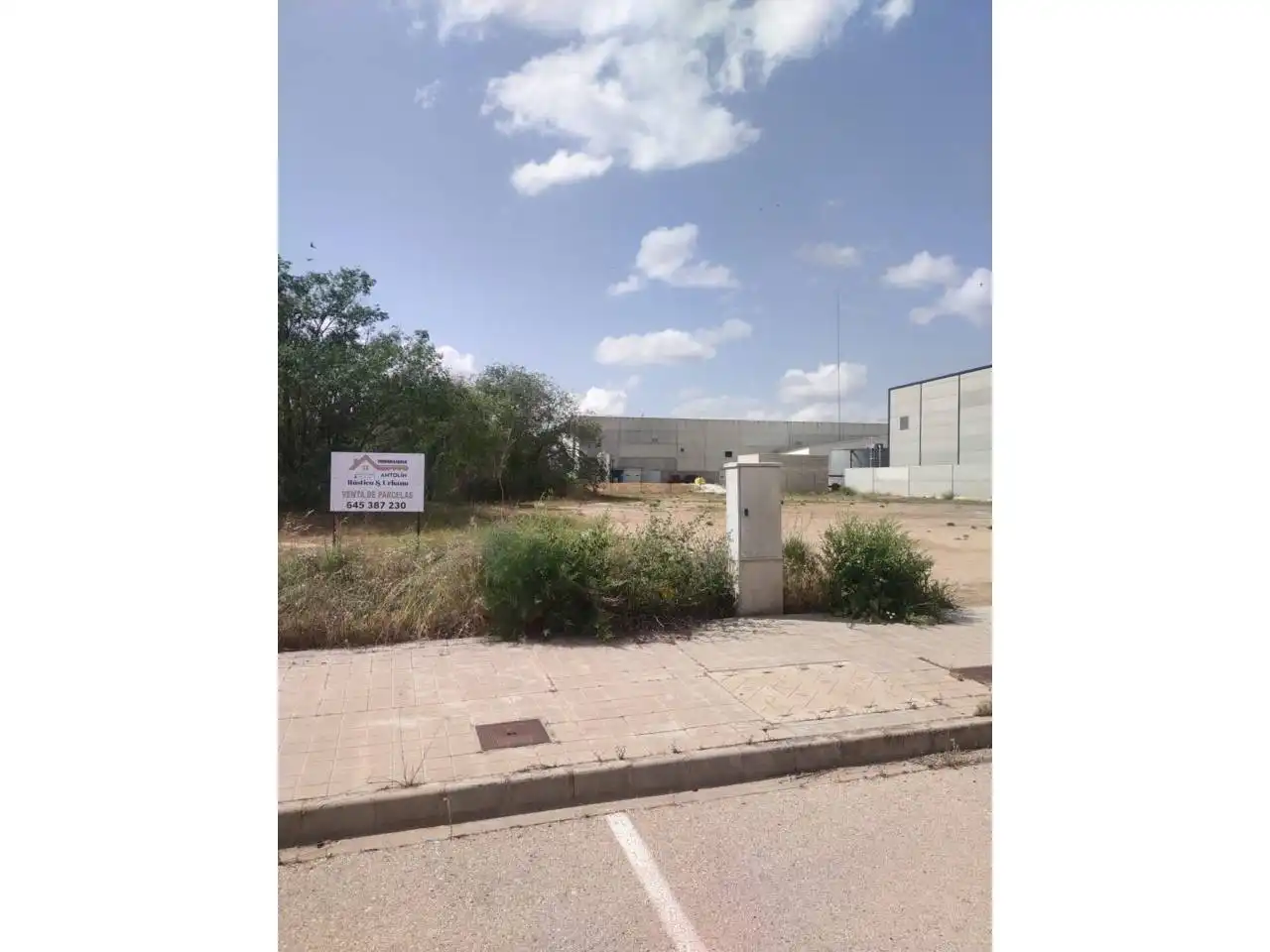 Terreno residenziale in vendita a Calle poligono industrial 14