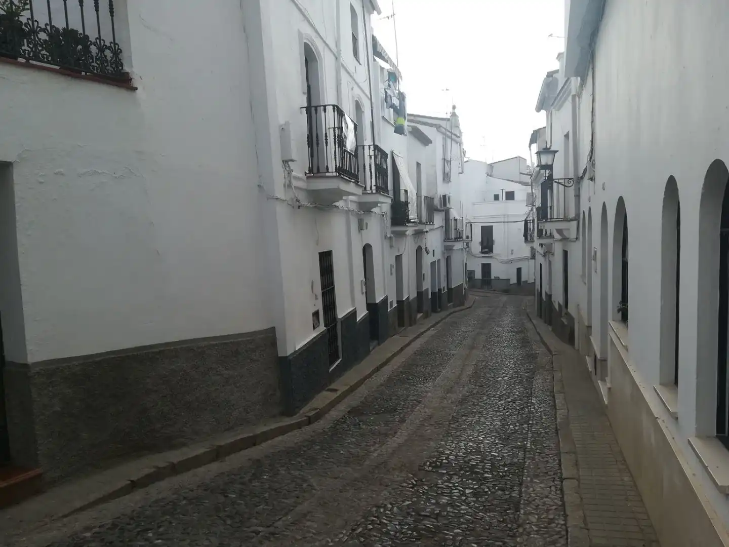 Vista exterior de Casa o xalet en venda en Aroche amb Balcó