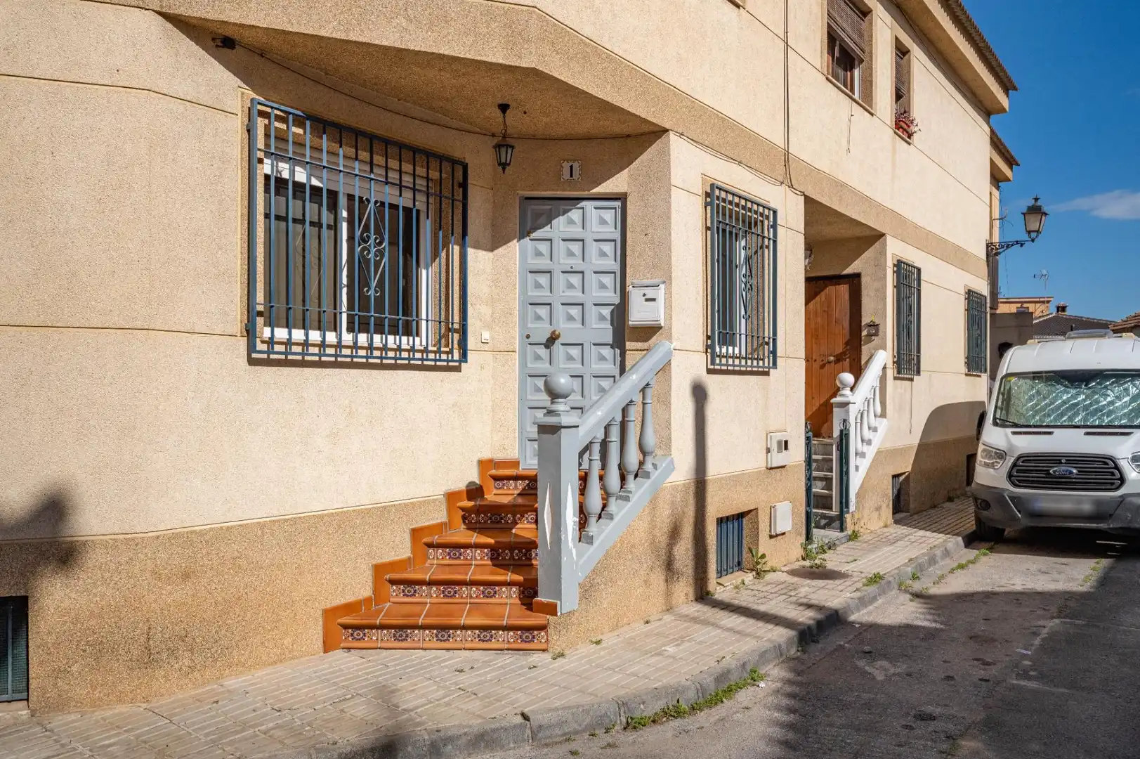 Vista exterior de Casa o xalet en venda en Las Gabias amb Aire condicionat i Balcó