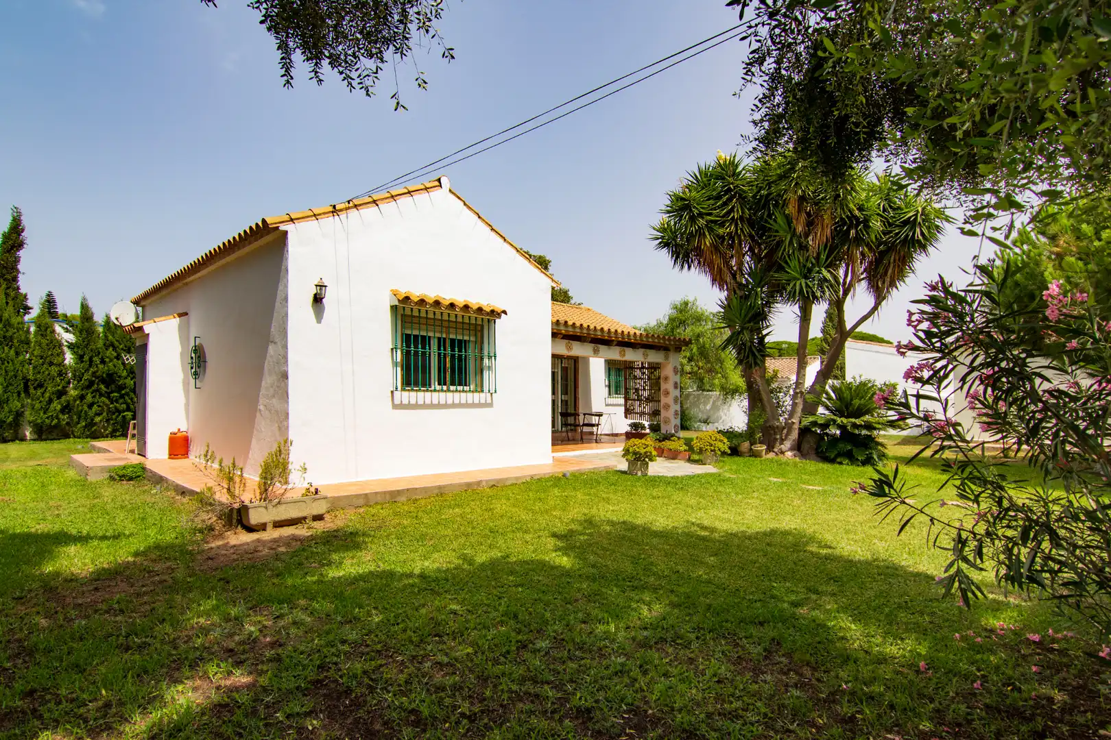 Garden of Country homes for sale in Barbate  with Air Conditioner, Heating and Private garden