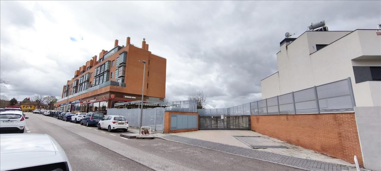Exterior view of Garage for sale in  Madrid Capital