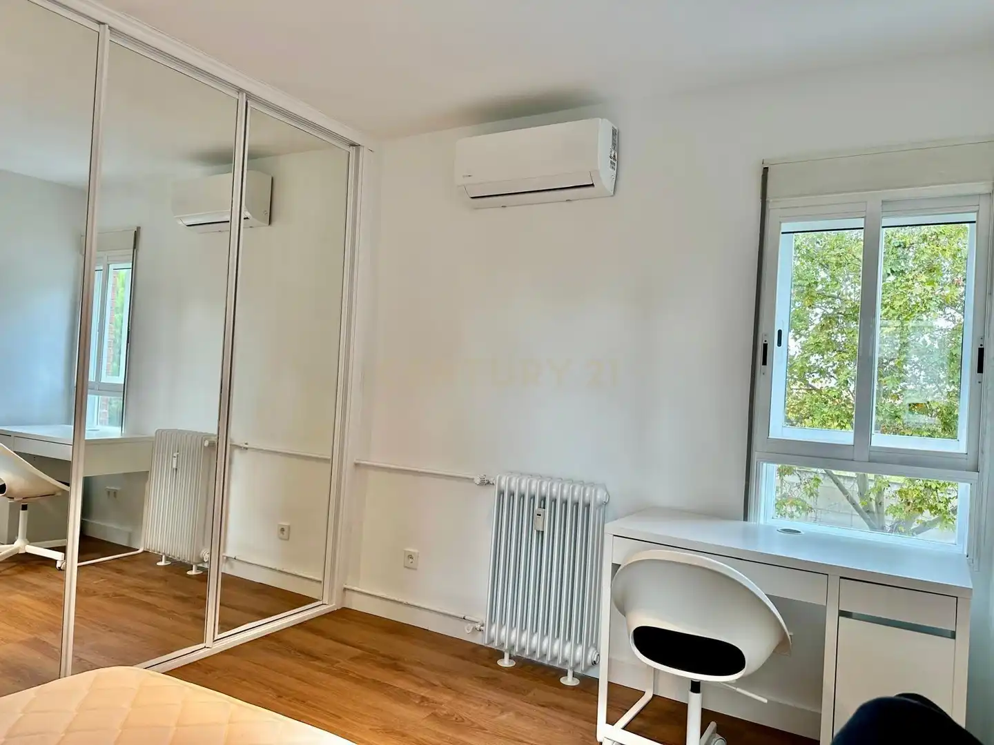 Dormitori de Apartament per a compartir en Madrid amb Aire condicionat, Forn i Rentadora