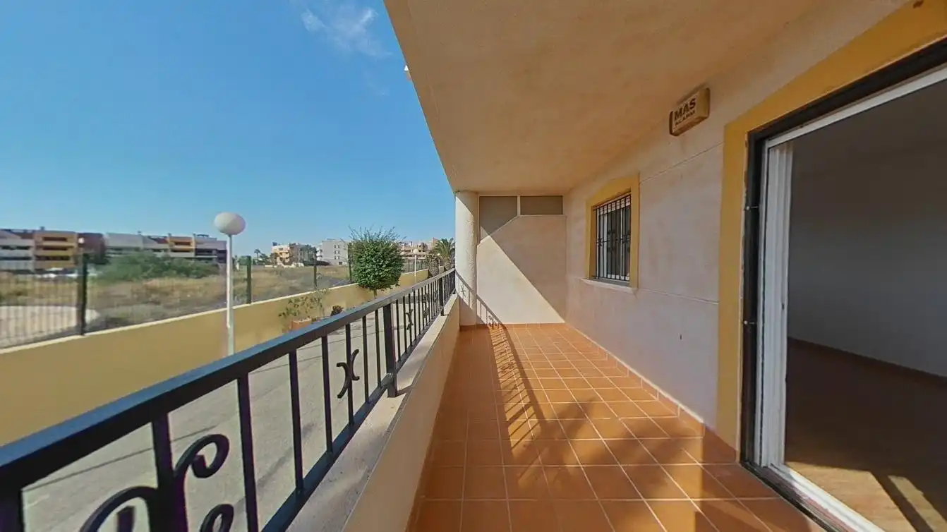 Terrassa de Pis en venda en Orihuela amb Piscina