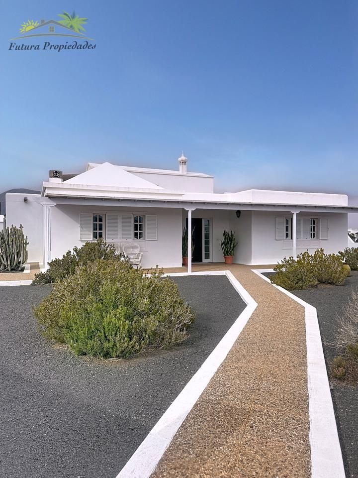 Vista exterior de Casa o xalet en venda en San Bartolomé