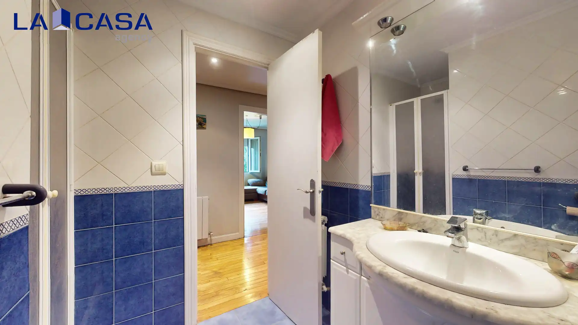 Baño de Piso en venta en Bilbao  con Calefacción y Trastero