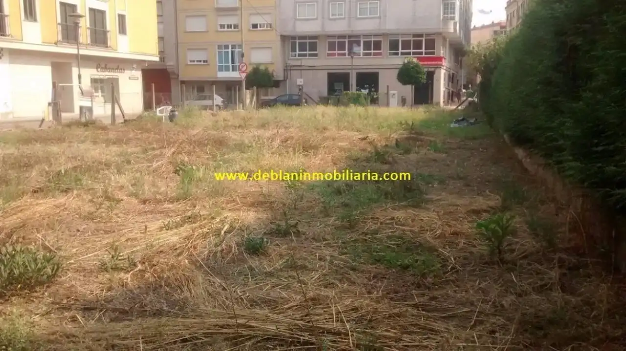 Residencial en venta en Cangas 