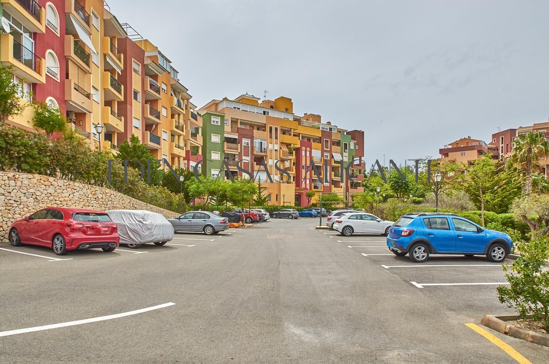 Parking de Apartamento en venta en Mutxamel con Aire acondicionado, Calefacción y Jardín privado
