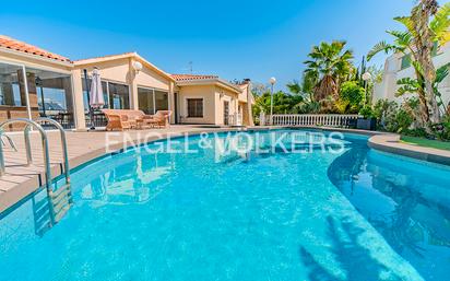 Exterior view of House or chalet for sale in Alicante / Alacant  with Heating, Private garden and Terrace
