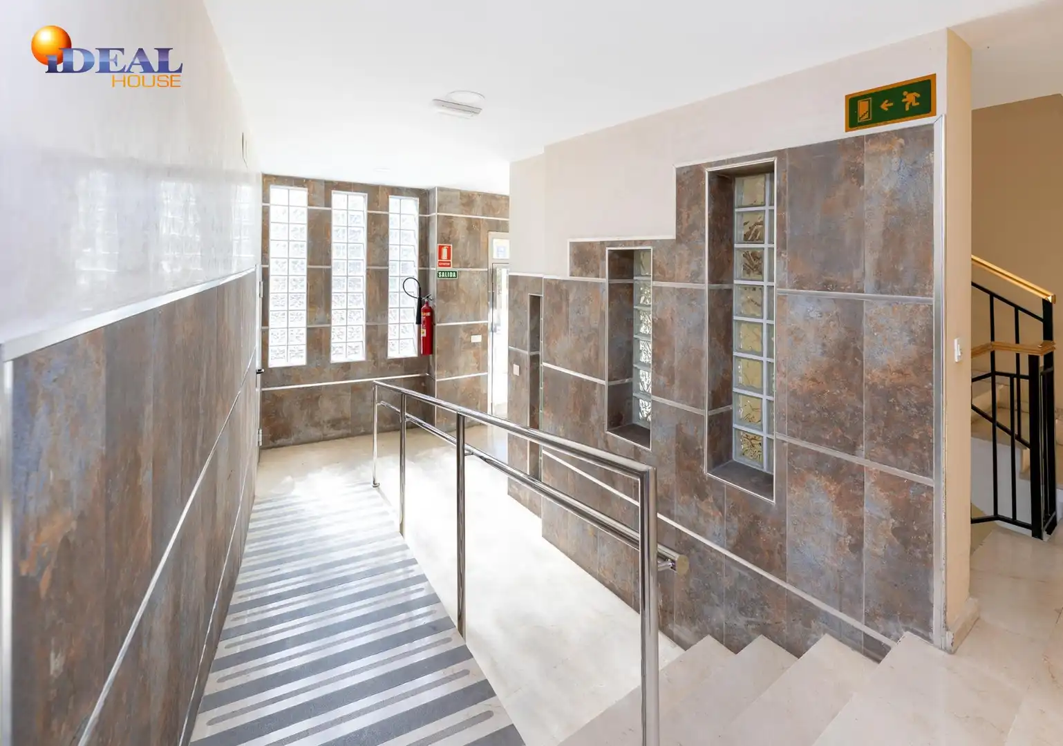 Appartamento con ascensore in vendita a Avenida MADRID, imagen 24