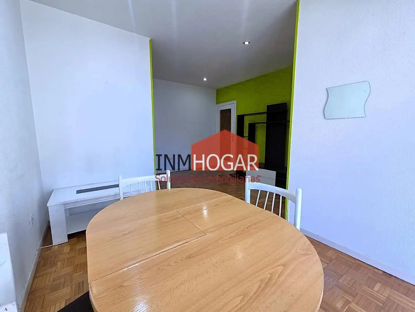 Habitación de Piso en venta en Ávila con Calefacción, Parquet y Balcón