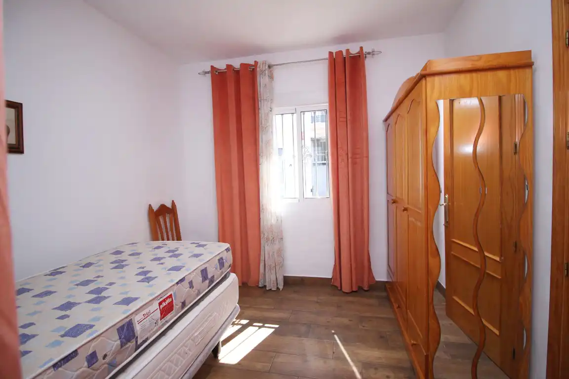 Dormitori de Casa adosada en venda en Vélez-Málaga amb Aire condicionat, Calefacció i Terrassa