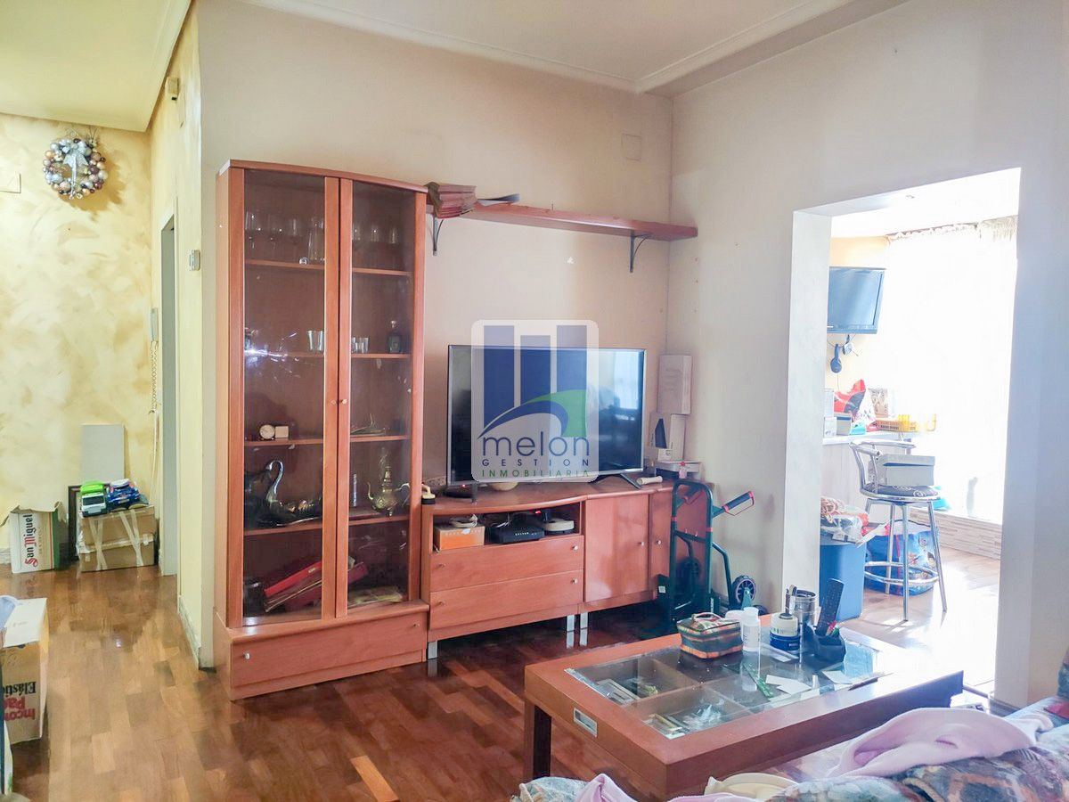 Sala de estar de Piso en venta en Burgos Capital con Trastero