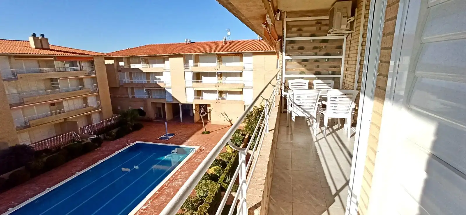 Swimming pool of Flat for sale in El Vendrell  with Air Conditioner, Heating and Terrace