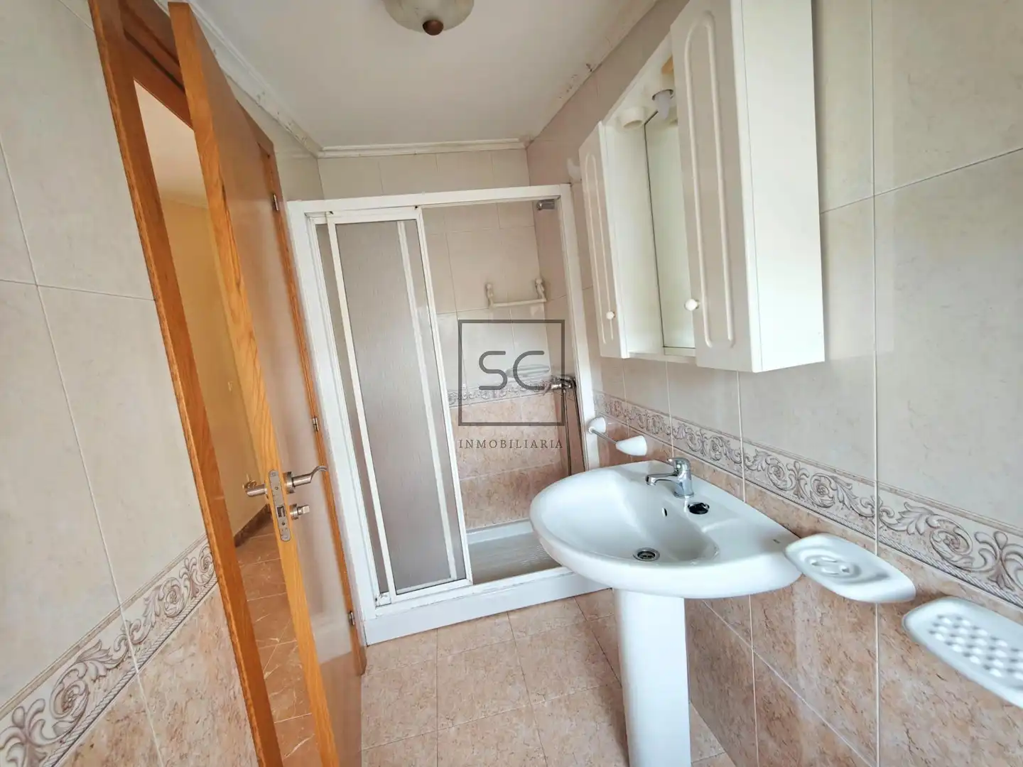 Bathroom of Attic for sale in Cedeira  with Heating and Furnished