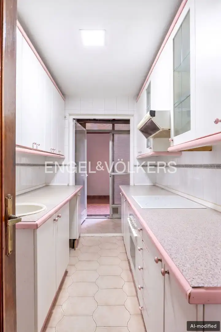 Küche von Wohnung zum Verkauf in Madrid mit Heizung und Parkett