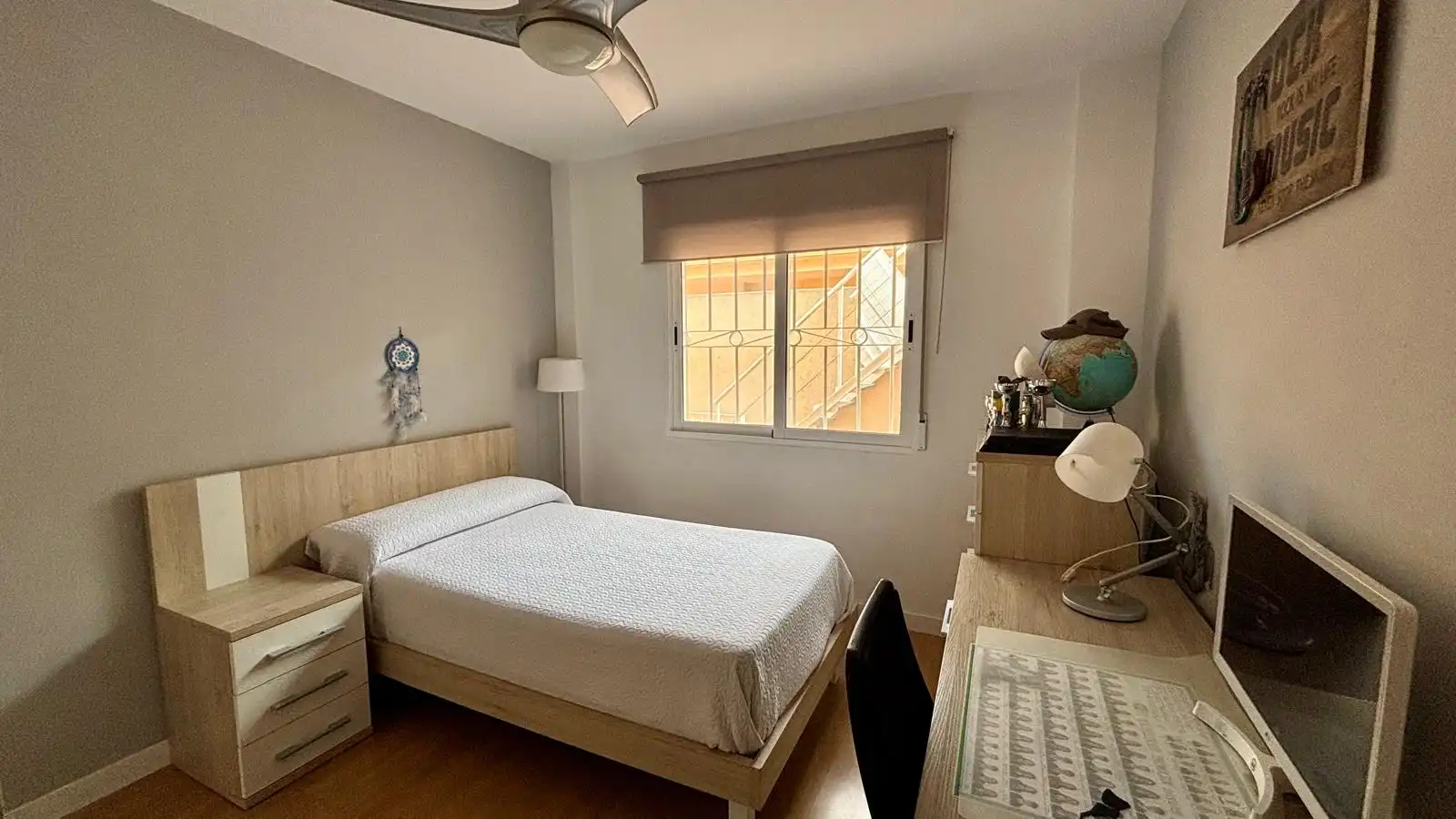 Habitación de Casa adosada en venta en Cartagena con Aire acondicionado, Calefacción y Jardín privado