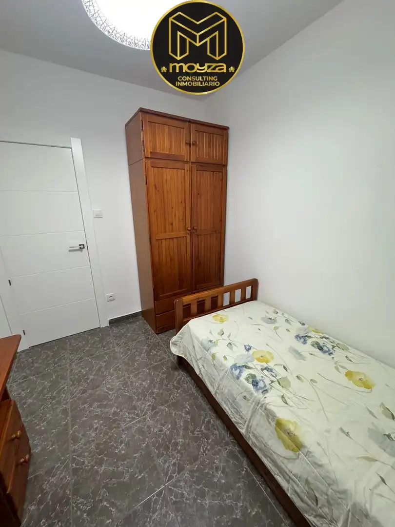 Appartamento con terrazza in affitto a Hospital, imagen 14