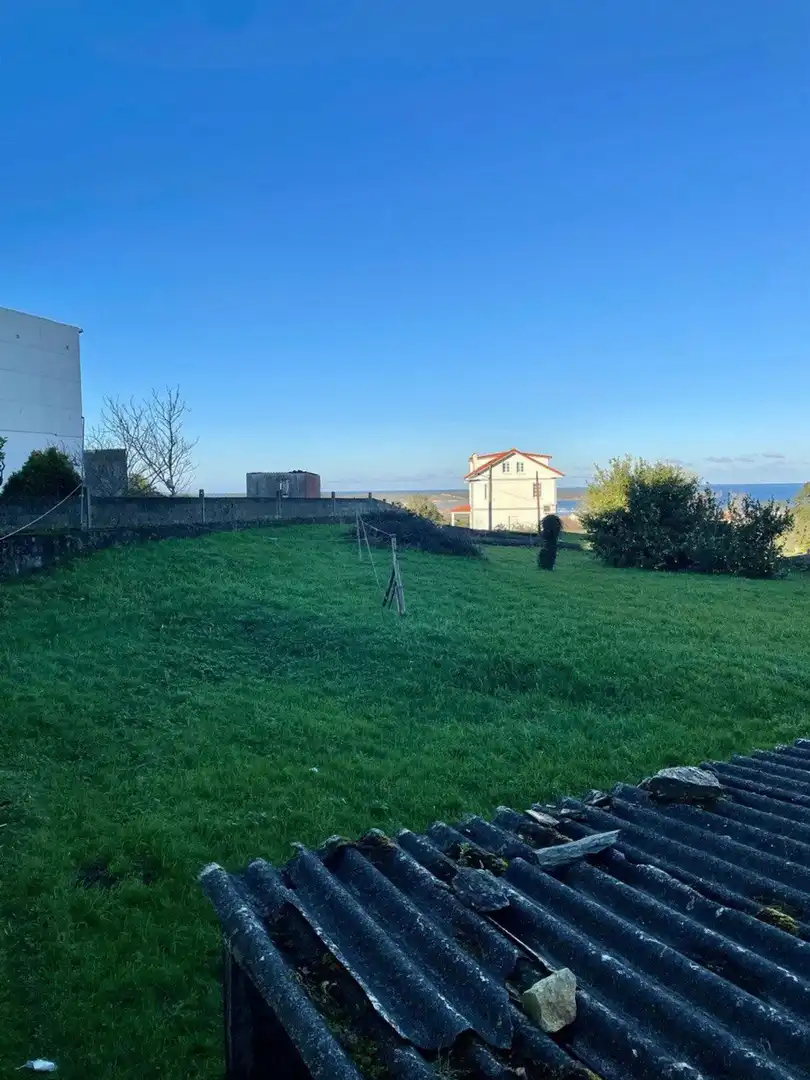 Chalet con jardín en venta en Av del Almte Pedro Fernández Martín 1, imagen 3