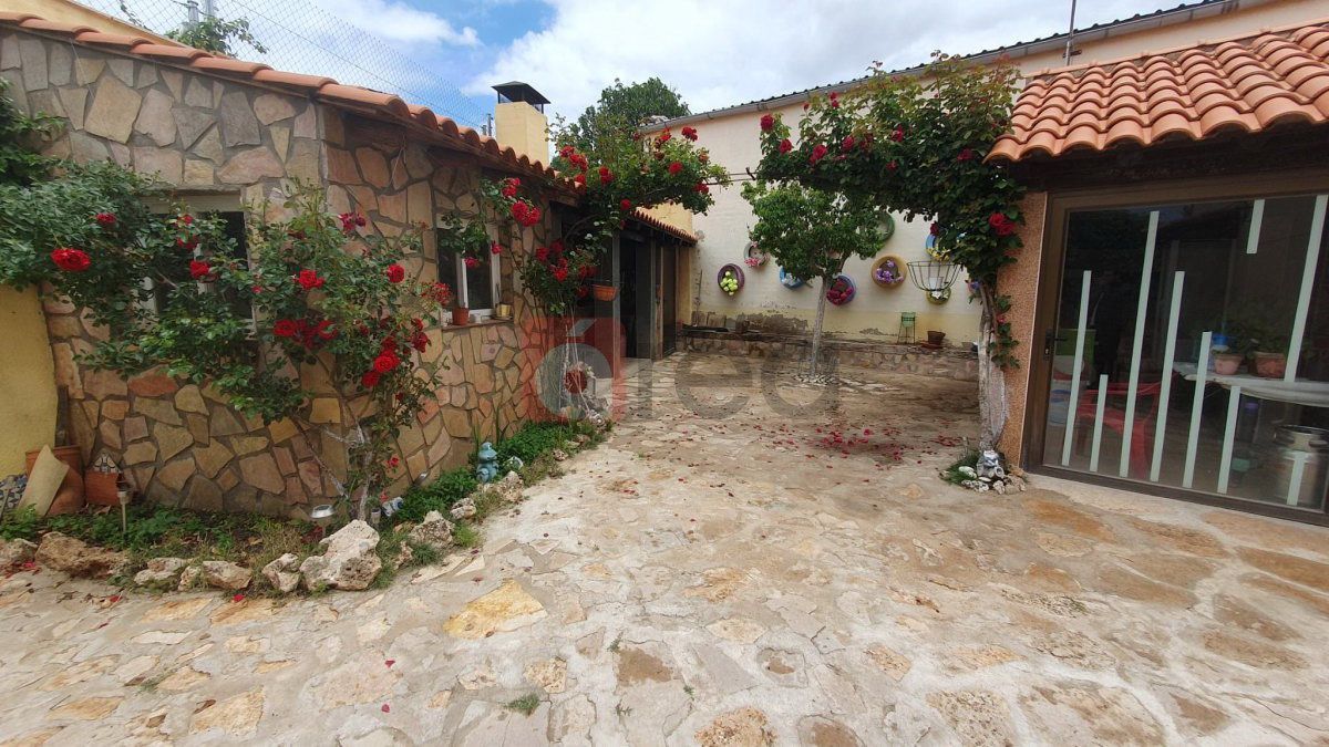 Exterior view of House or chalet for sale in Villar de Olalla  with Storage room