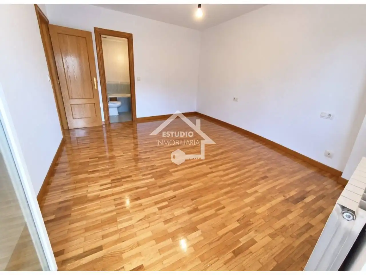 Bedroom of Flat for sale in Mendavia, Navarra