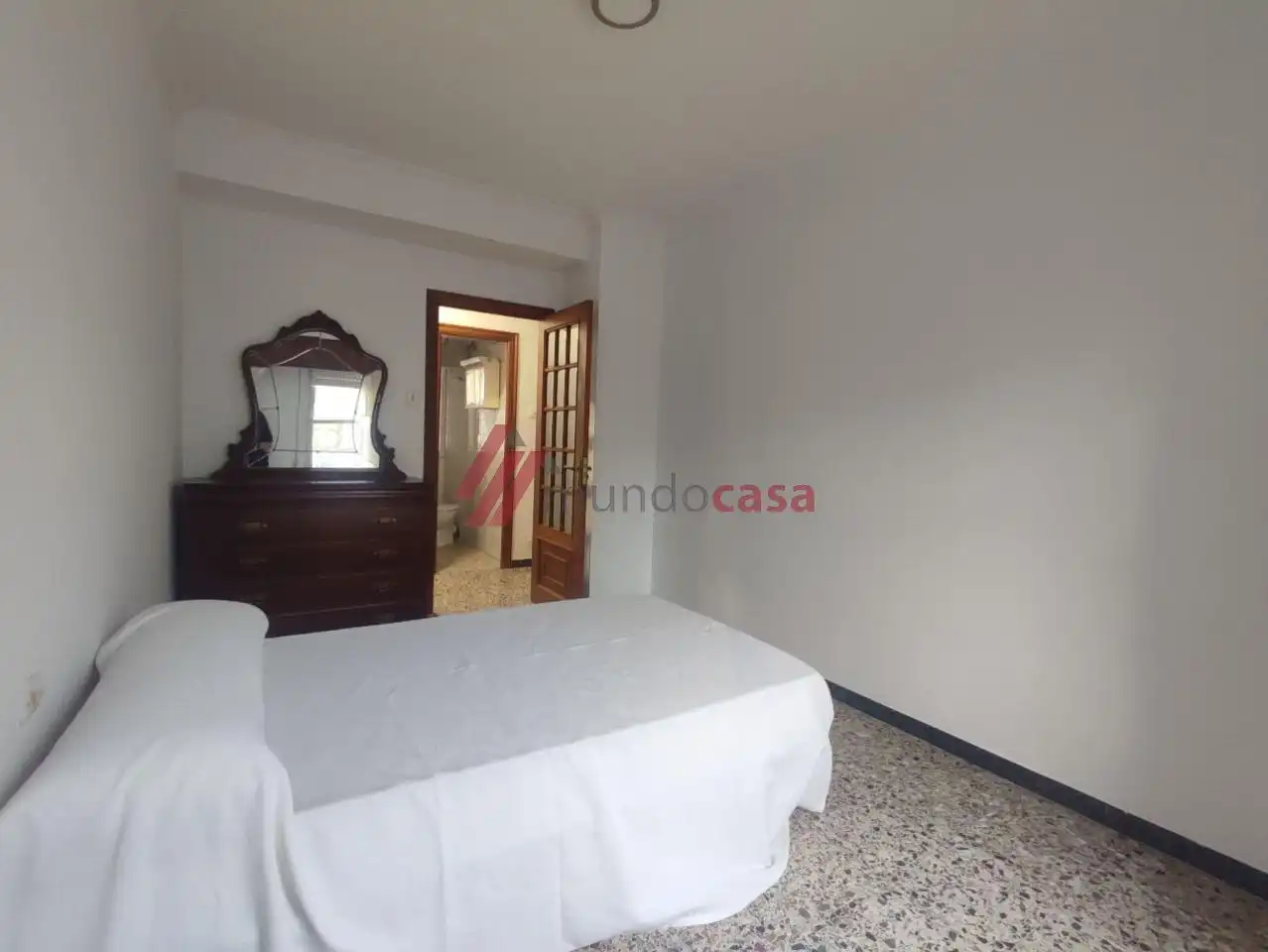 Habitación de Piso de alquiler en Ferrol con Calefacción y Amueblado
